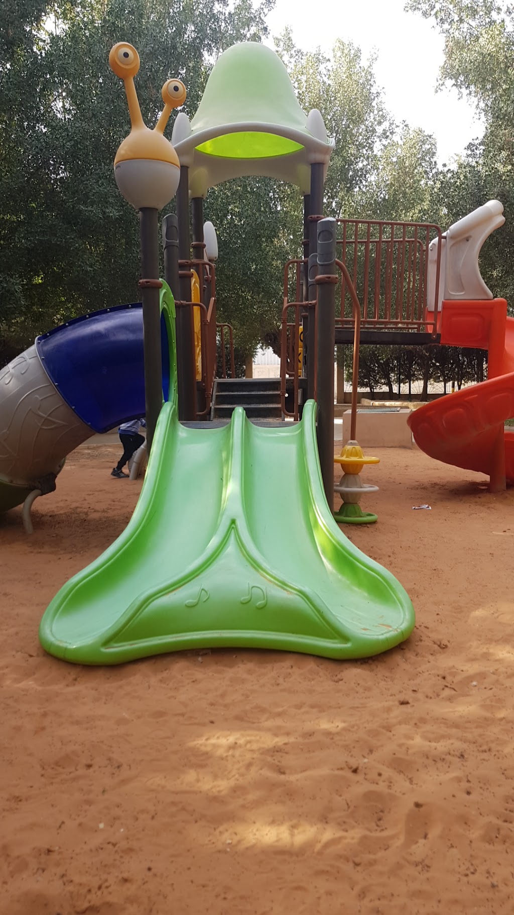 Al Taawon Park