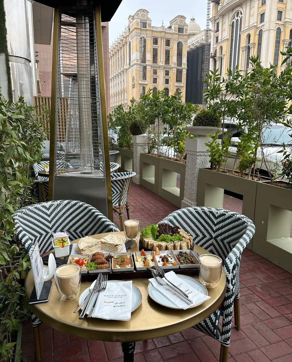 White Garden Olaya